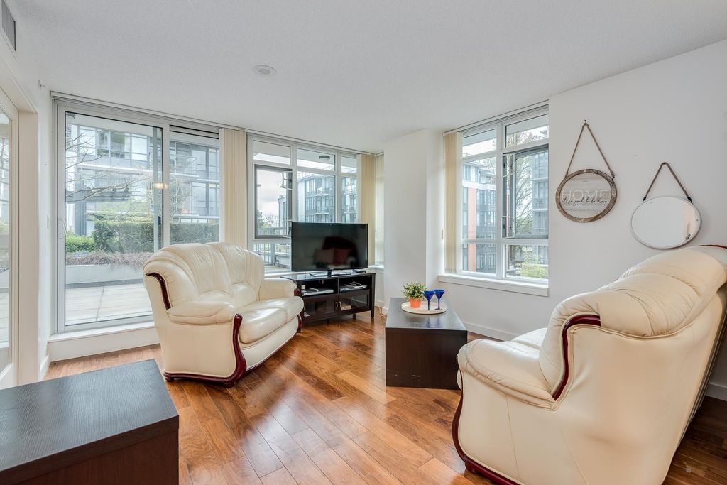 listing image 1104567939862306947