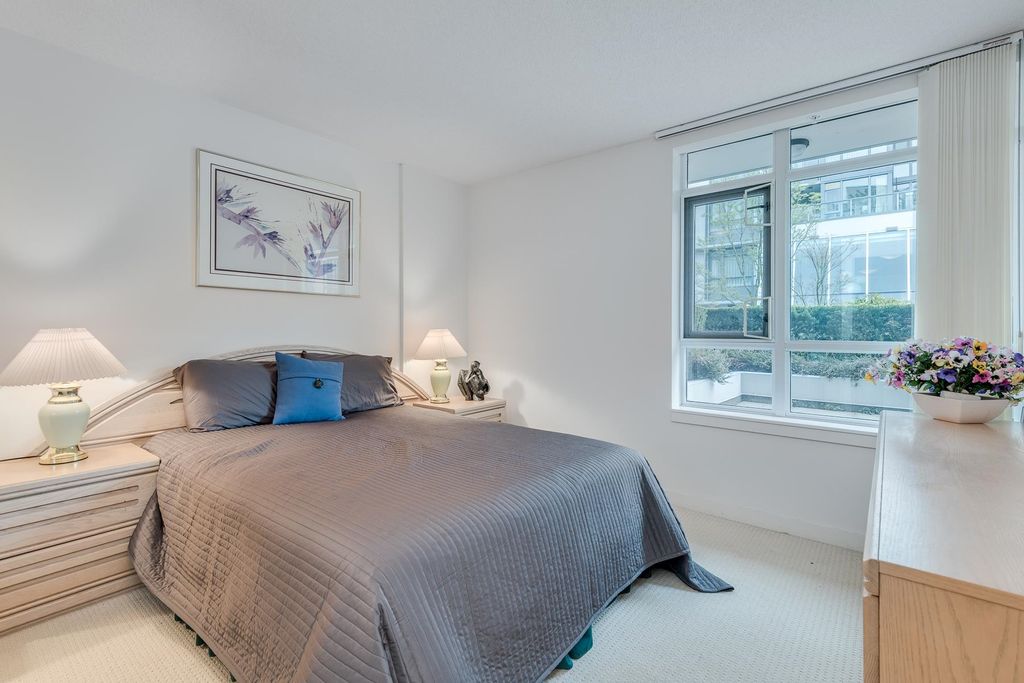 listing image 1105222493912358691