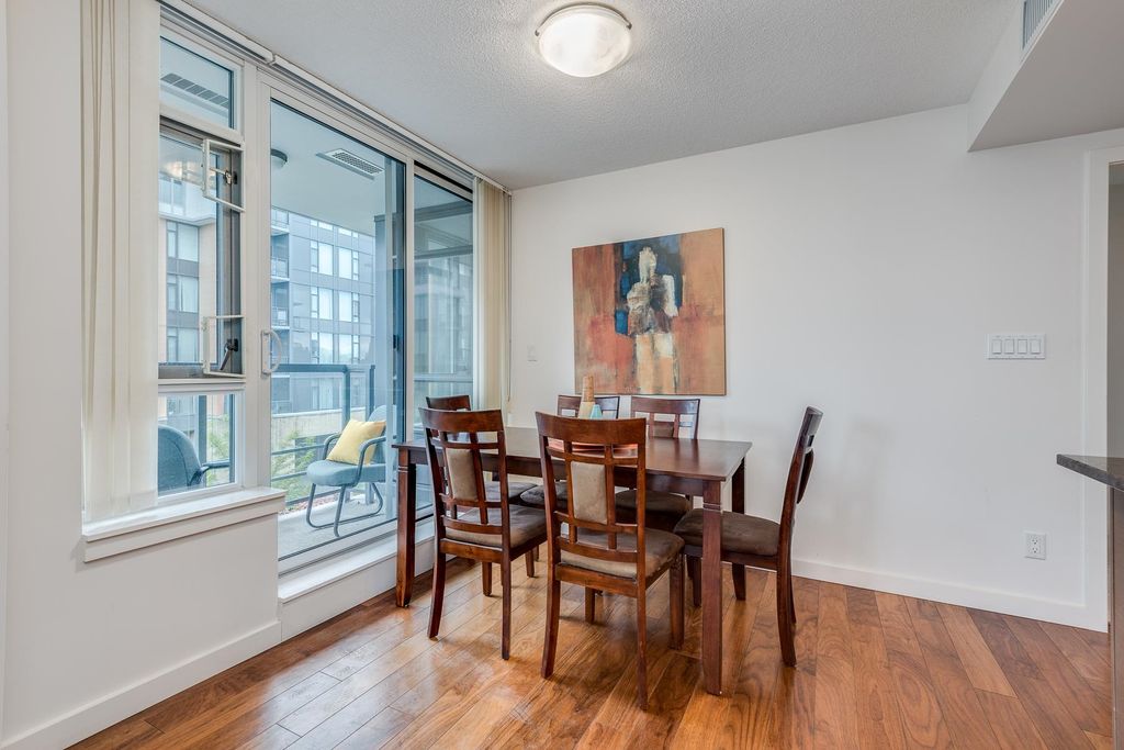 listing image 1101891993222098600