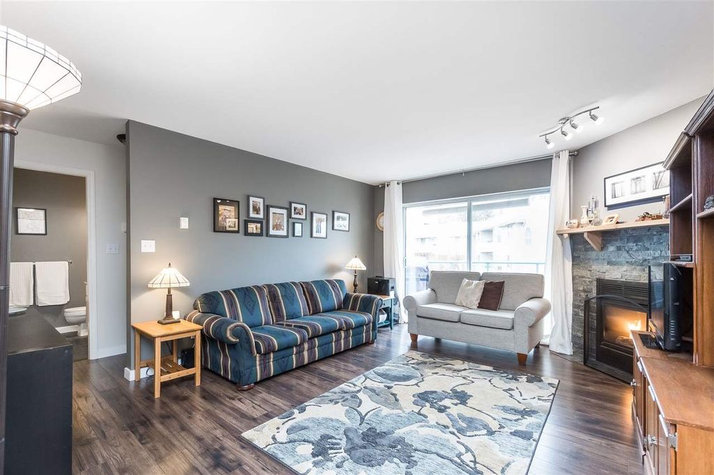 listing image 1104557642318951193
