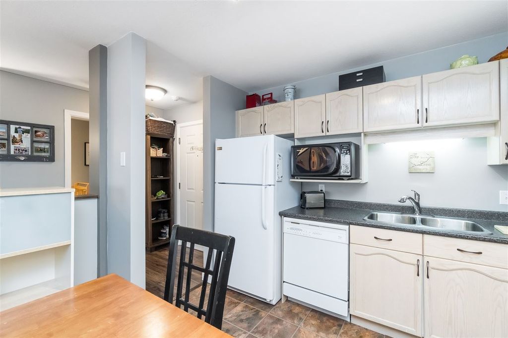 listing image 1104266225371975948