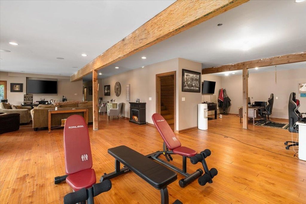 listing image 1108334523456838901