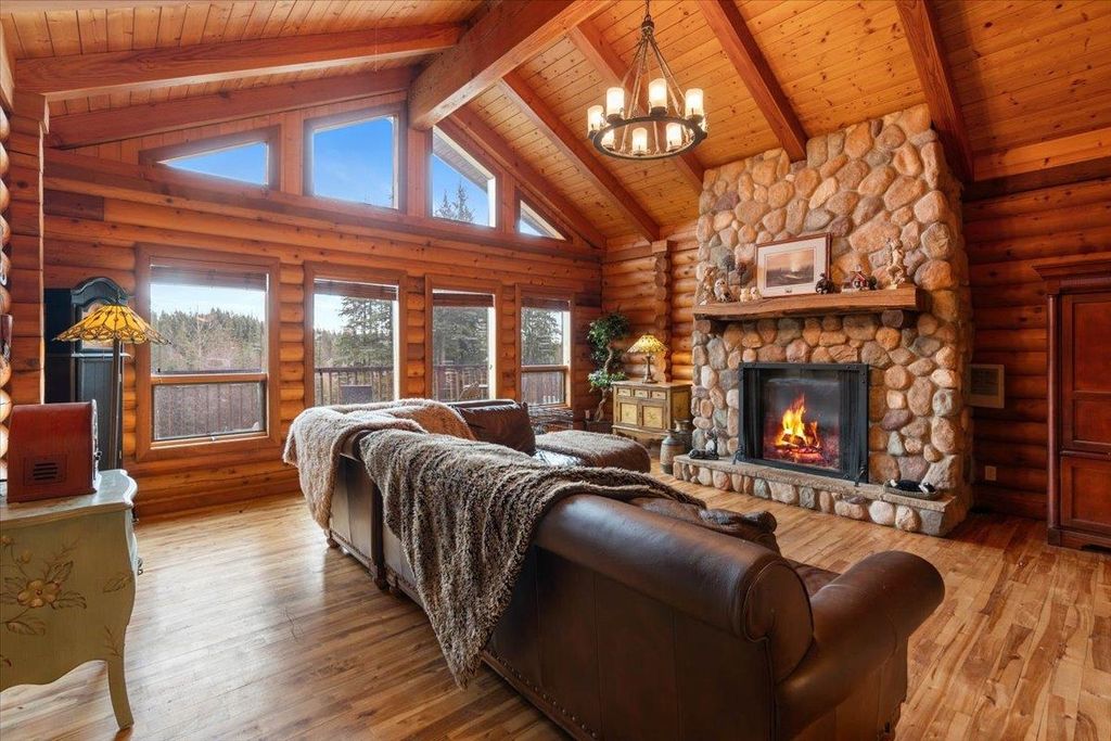 listing image 1102756536801453861