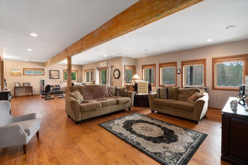 listing image 1102092580980870170