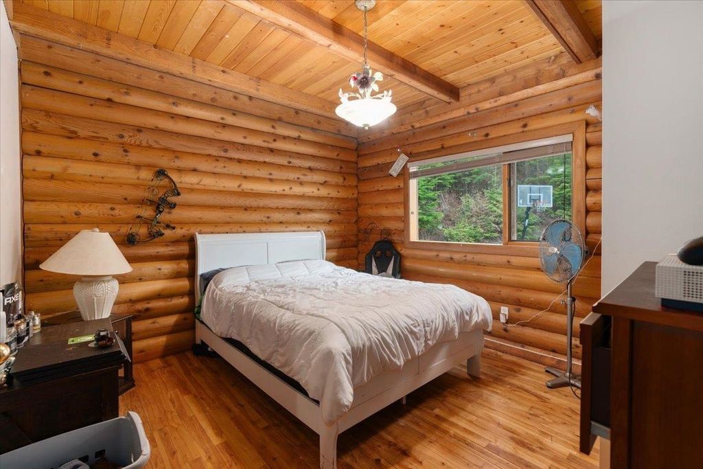 listing image 1102032720476514584