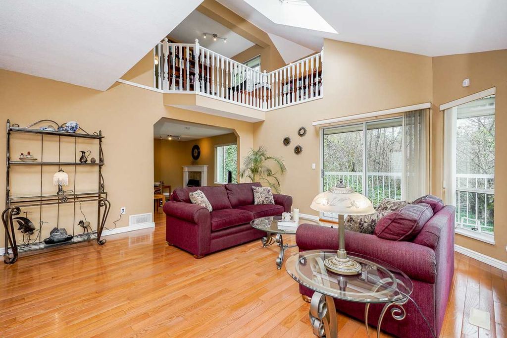 listing image 1105891951369593921