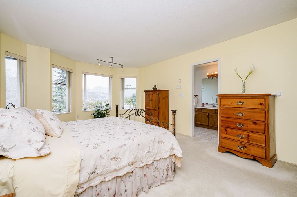 listing image 1107408148451137531