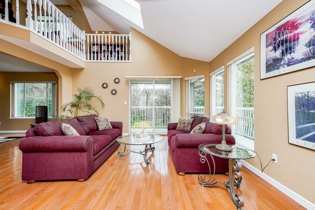 listing image 1102514273995722905