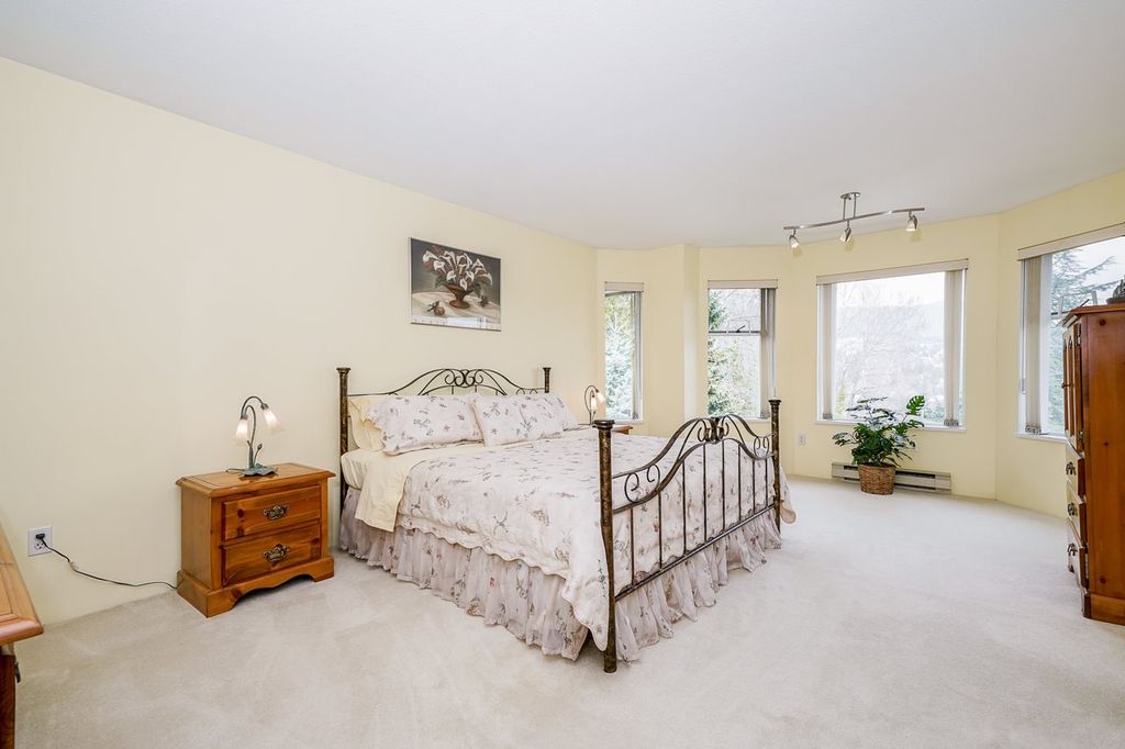 listing image 1109094980069298367