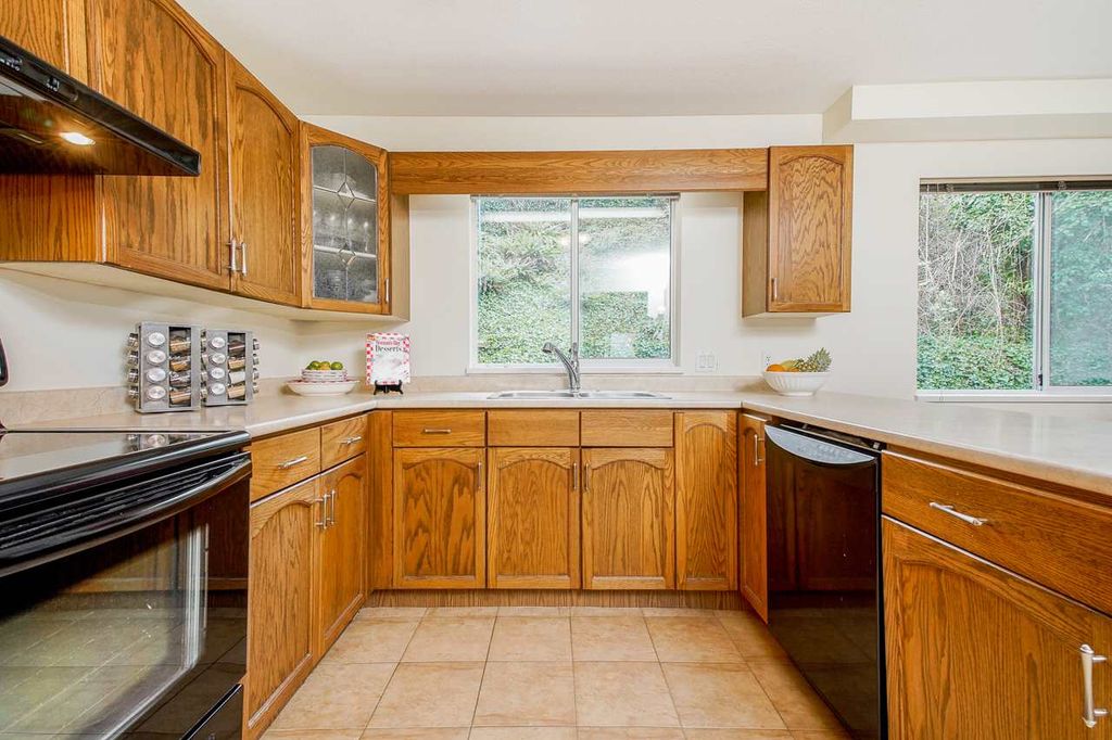 listing image 1103458336216122173