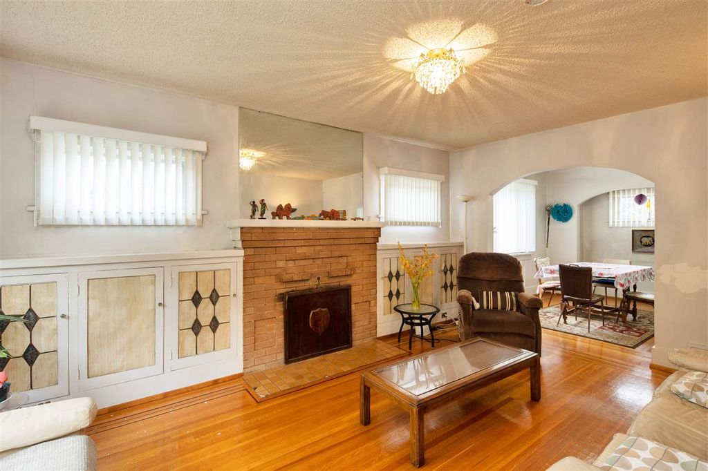 listing image 1109551634584459813