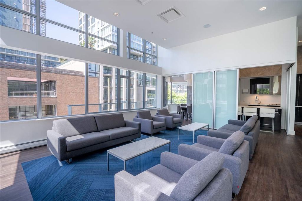 listing image 1108225794190731843
