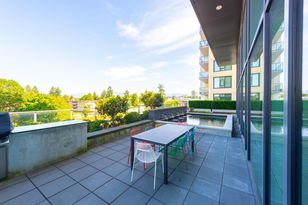 listing image 1100876321739419453