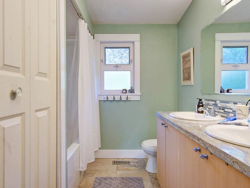 listing image 1106430642206994615