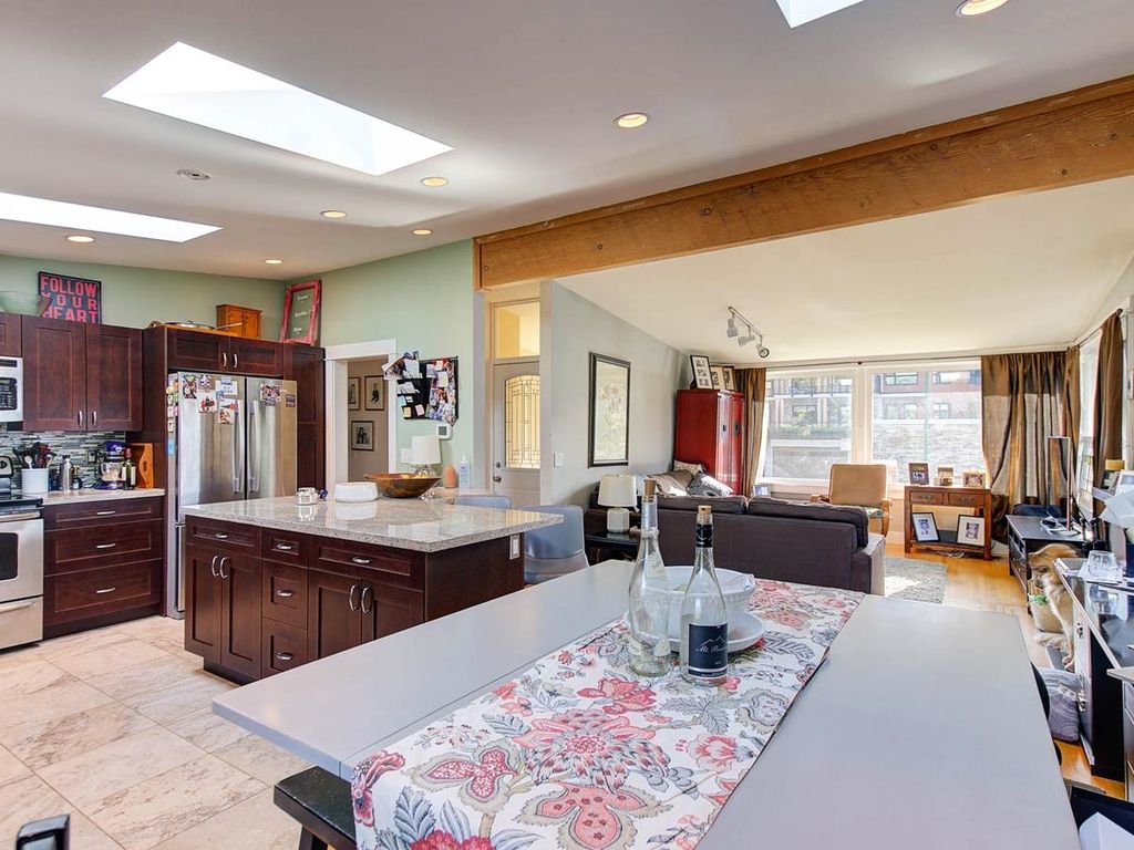 listing image 1109062598371778254
