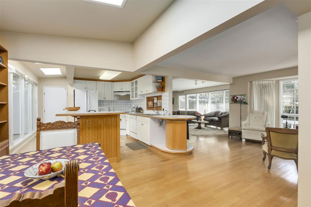 listing image 1103546271711462119