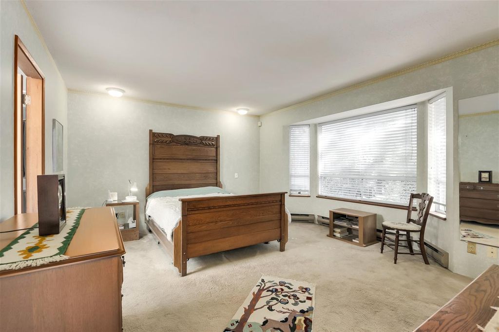 listing image 1109331486123720993