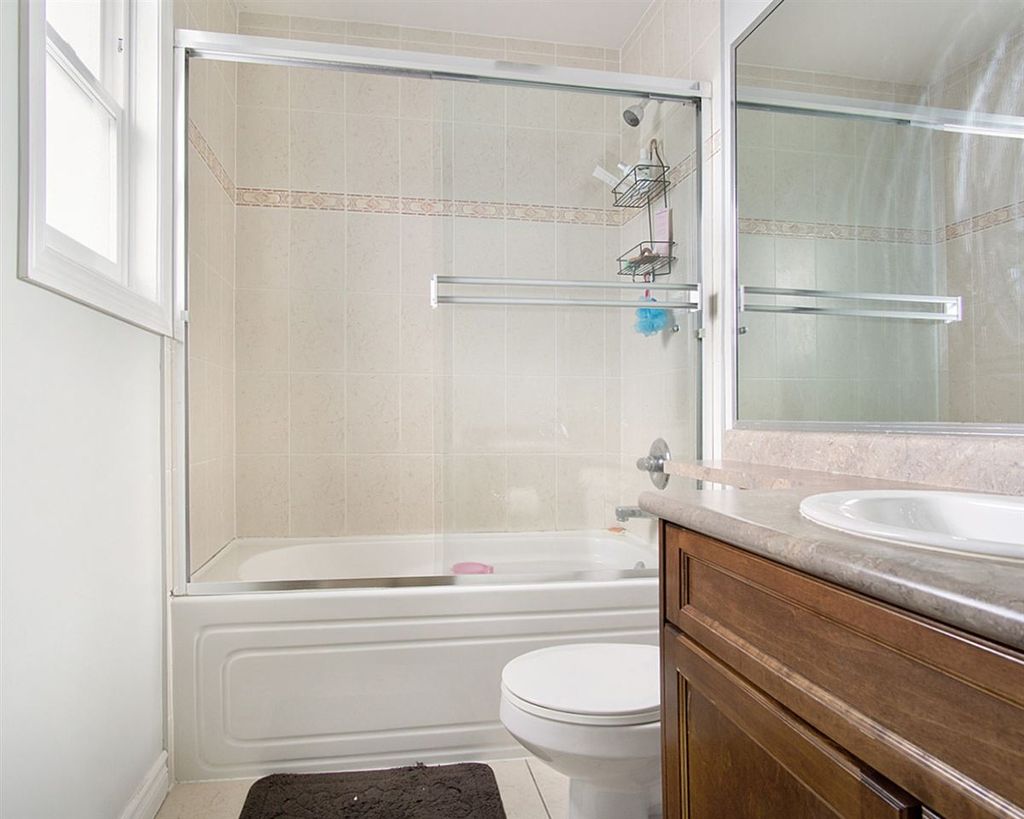 listing image 1103239117329991037