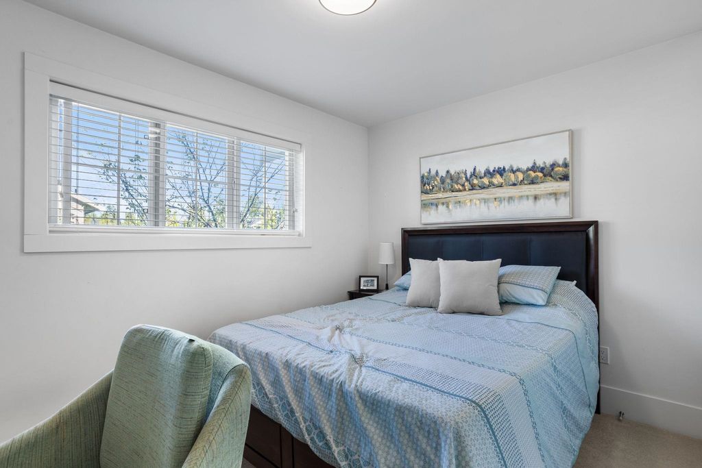 listing image 1109269555792747567