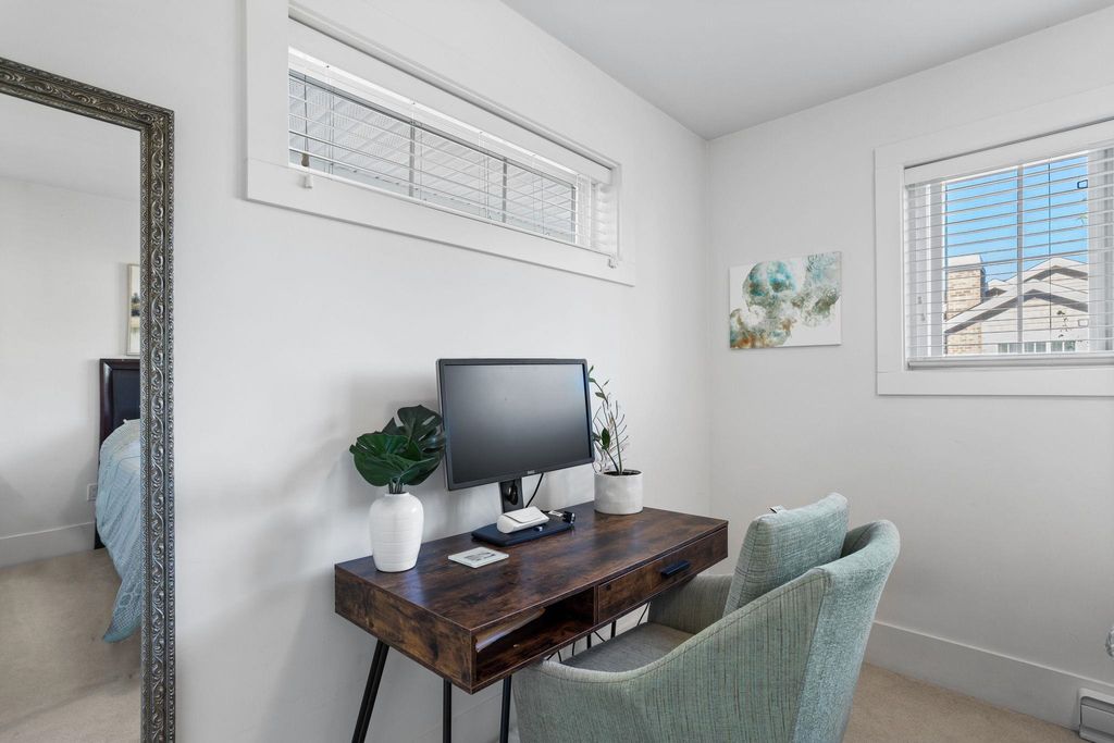 listing image 1102685581259135671