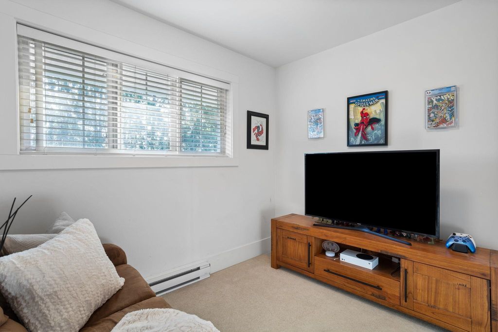 listing image 1102093055929943705
