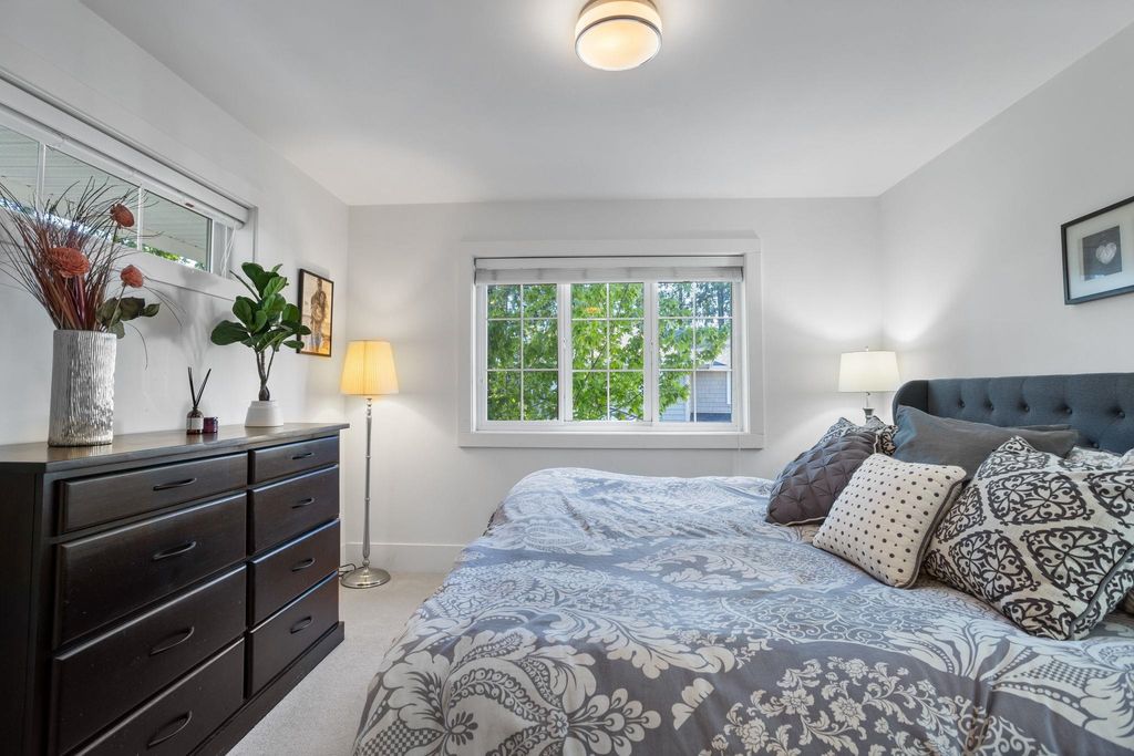 listing image 1109891229095821740