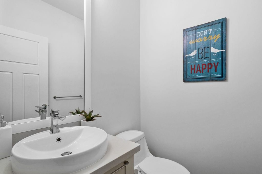 listing image 1102526669832529692