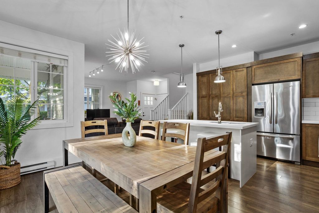 listing image 1108744832361210051