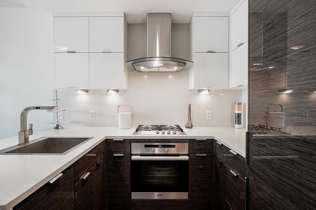 listing image 1100008453092734542