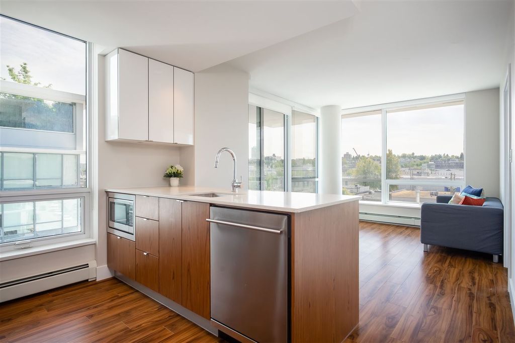 listing image 1103702144886605481