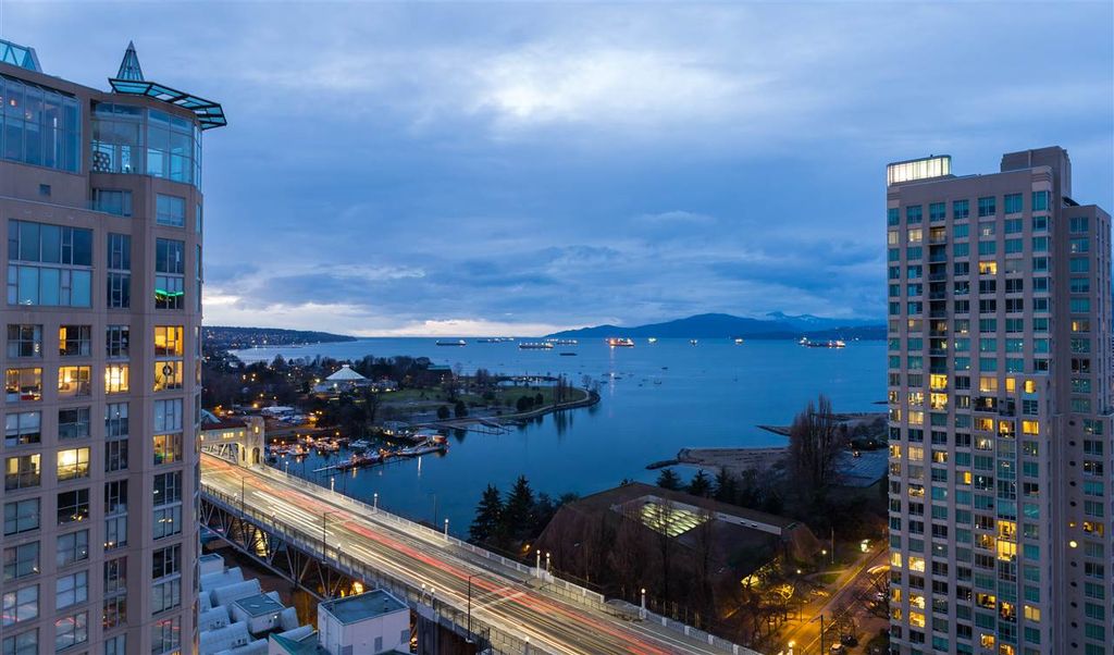 listing image 1100672015504645296