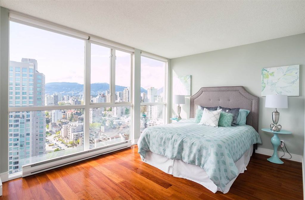 listing image 1100987227832652338