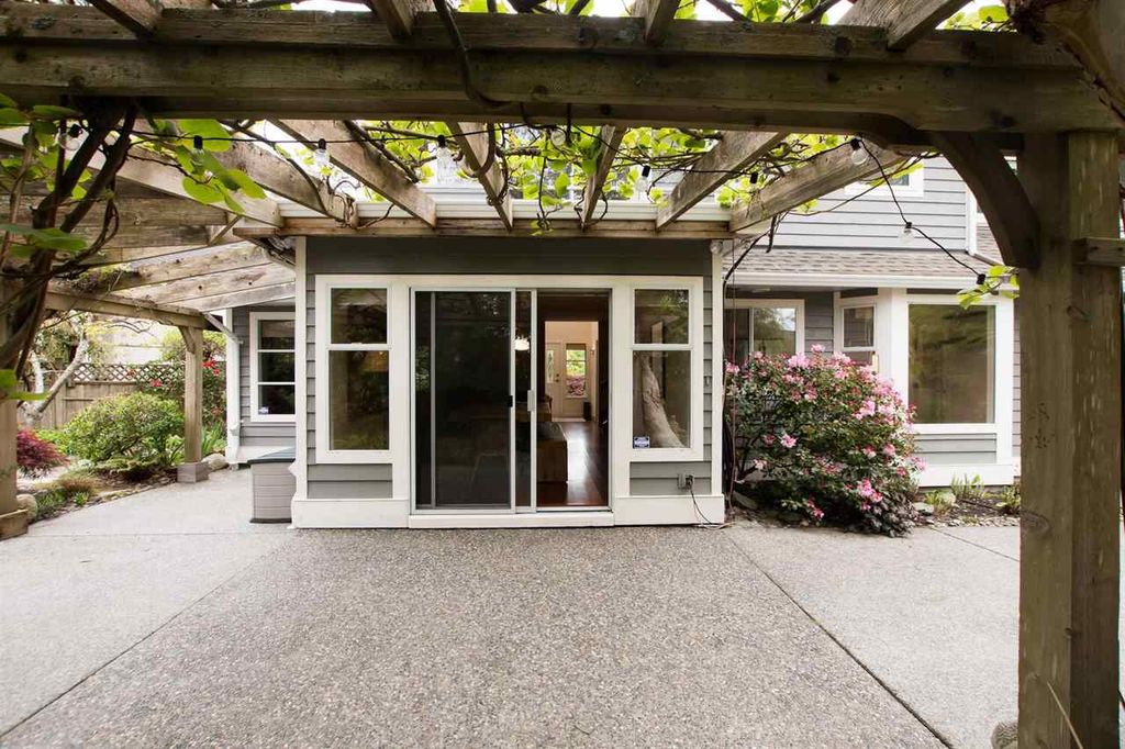 listing image 1106359903224127104