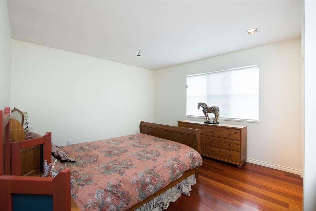 listing image 1103183048624397986