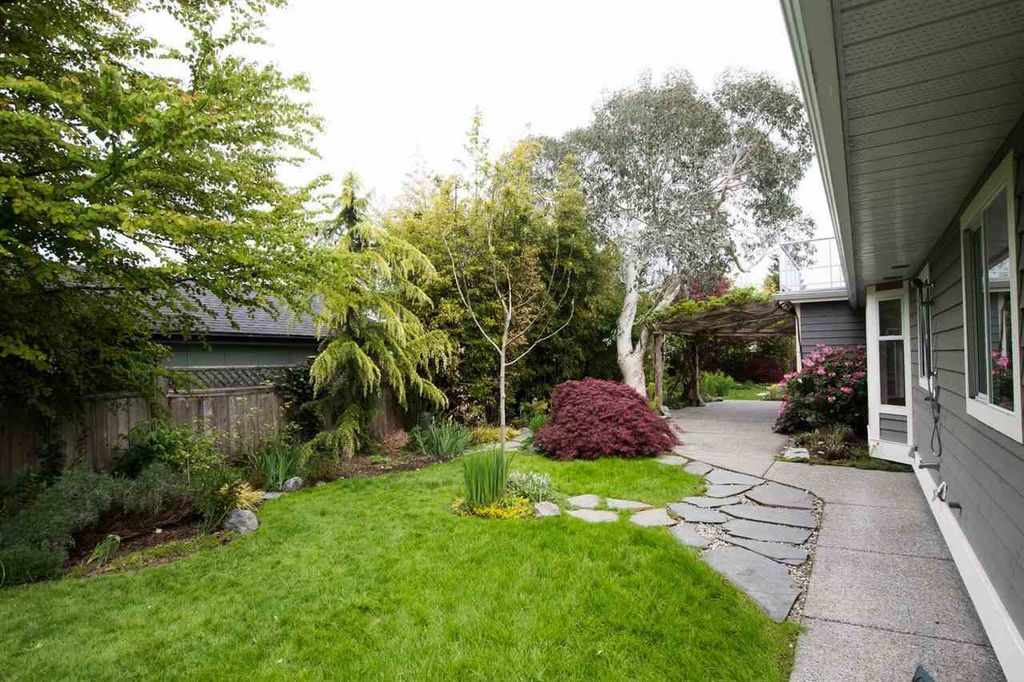listing image 1108854325733705067