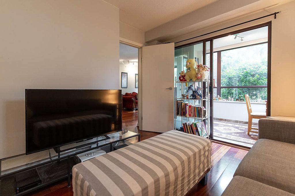 listing image 1101700481469716641