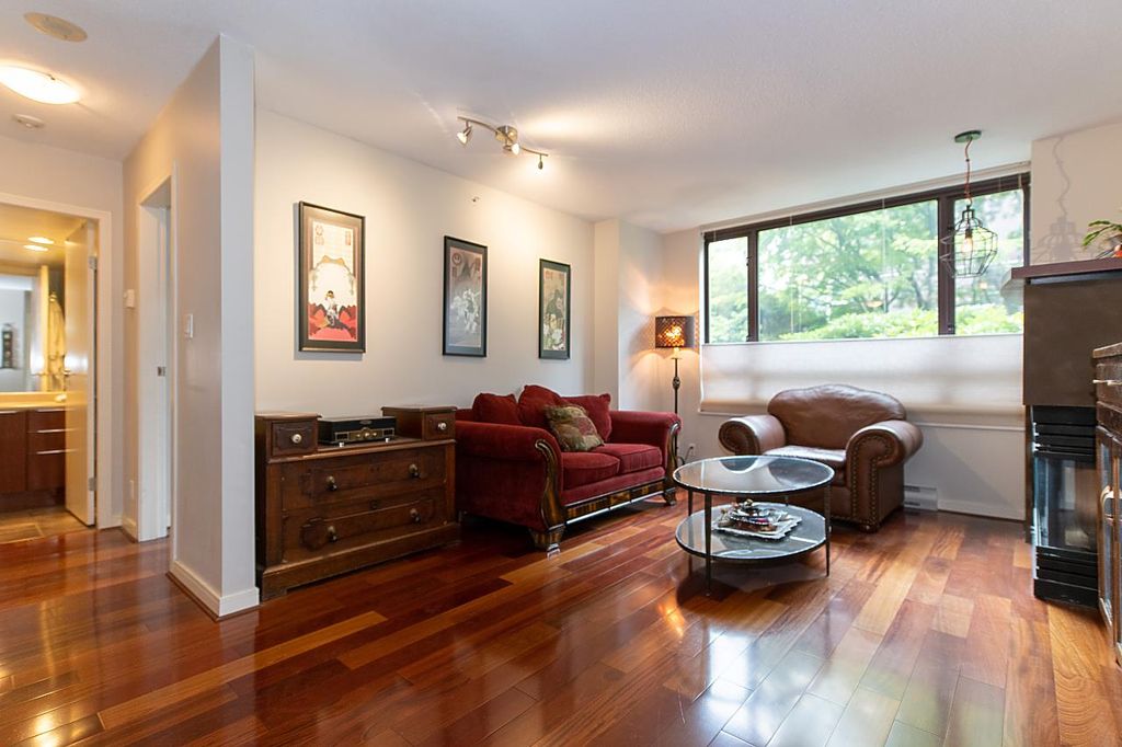 listing image 1108175437351072038