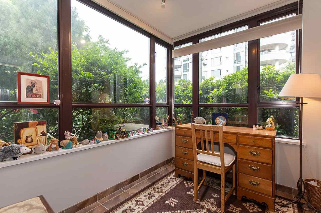 listing image 1108296366691551893