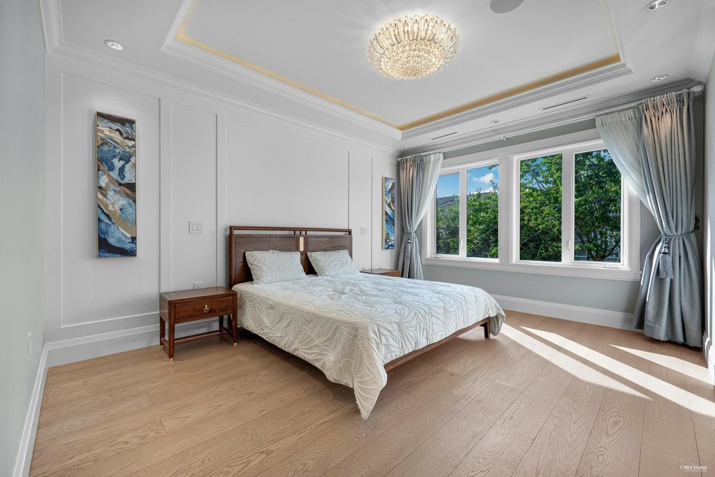 listing image 1102762892343338791