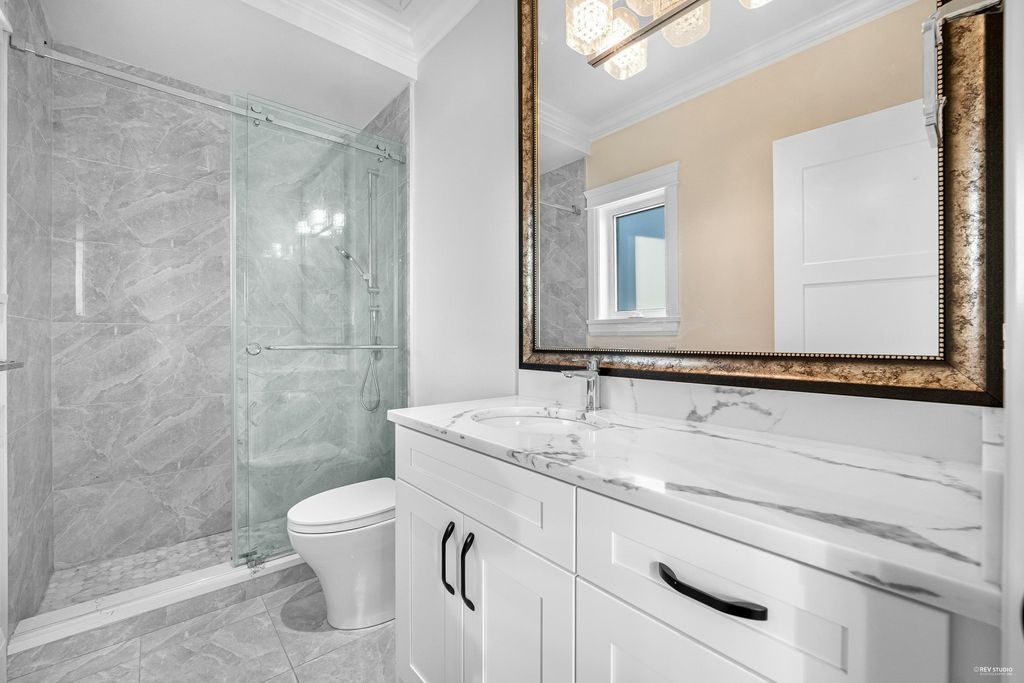 listing image 1103612269078254076