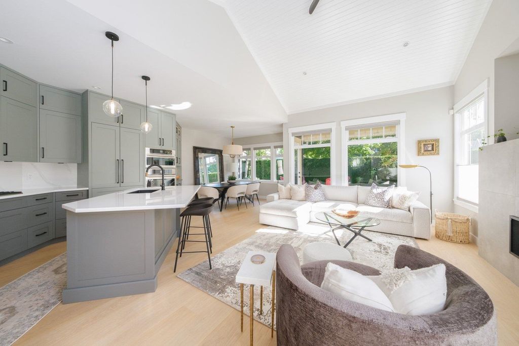 listing image 1102456811362582037