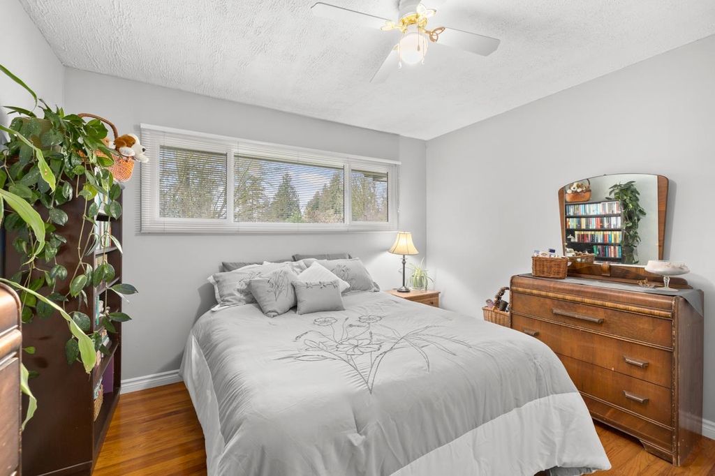 listing image 1101675802224030024