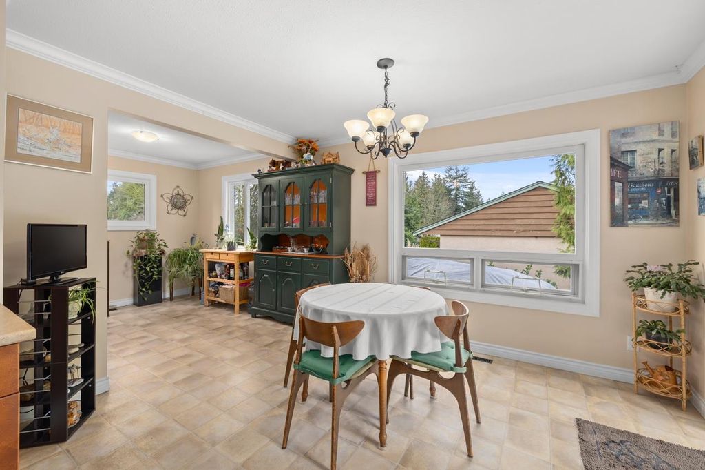 listing image 1101972104556046395