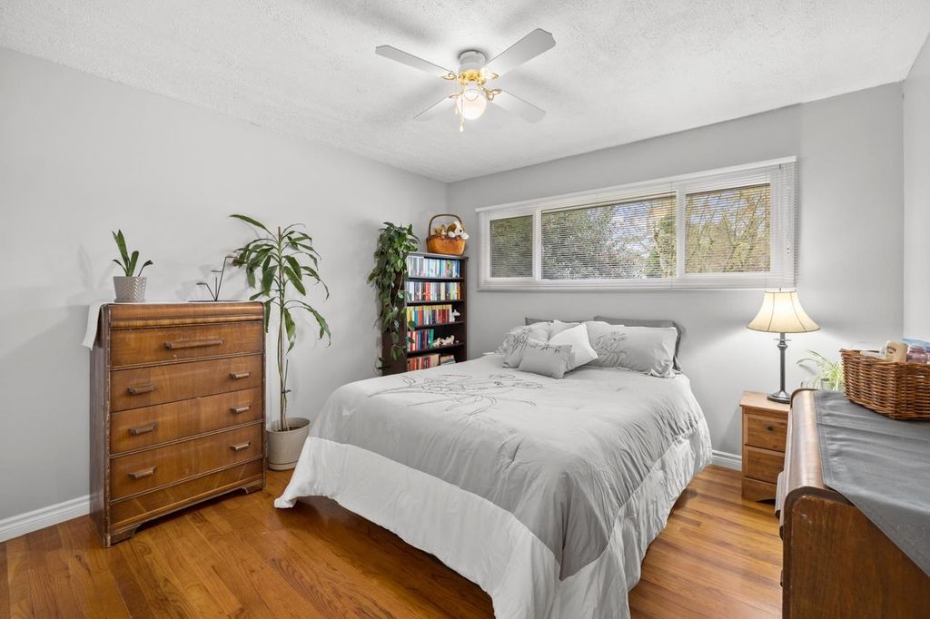 listing image 1106718668714516643