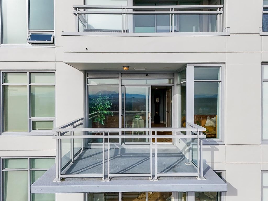 listing image 1103524370470500536