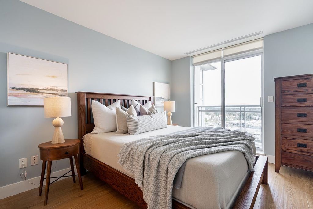listing image 1102780449296195445