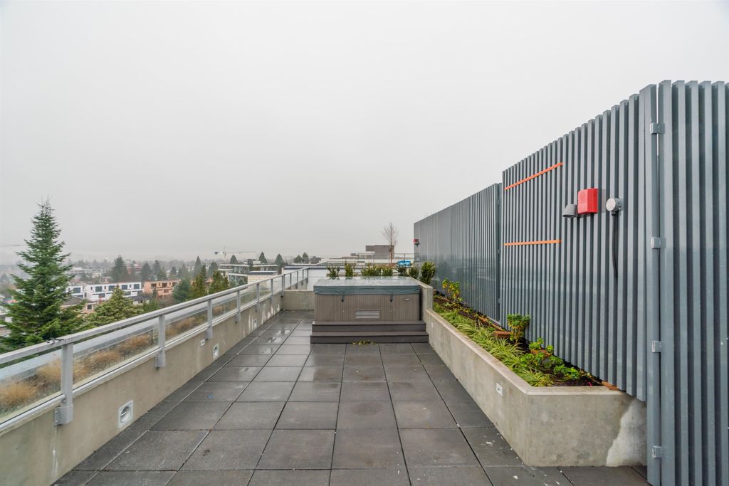 listing image 1106762936047105353