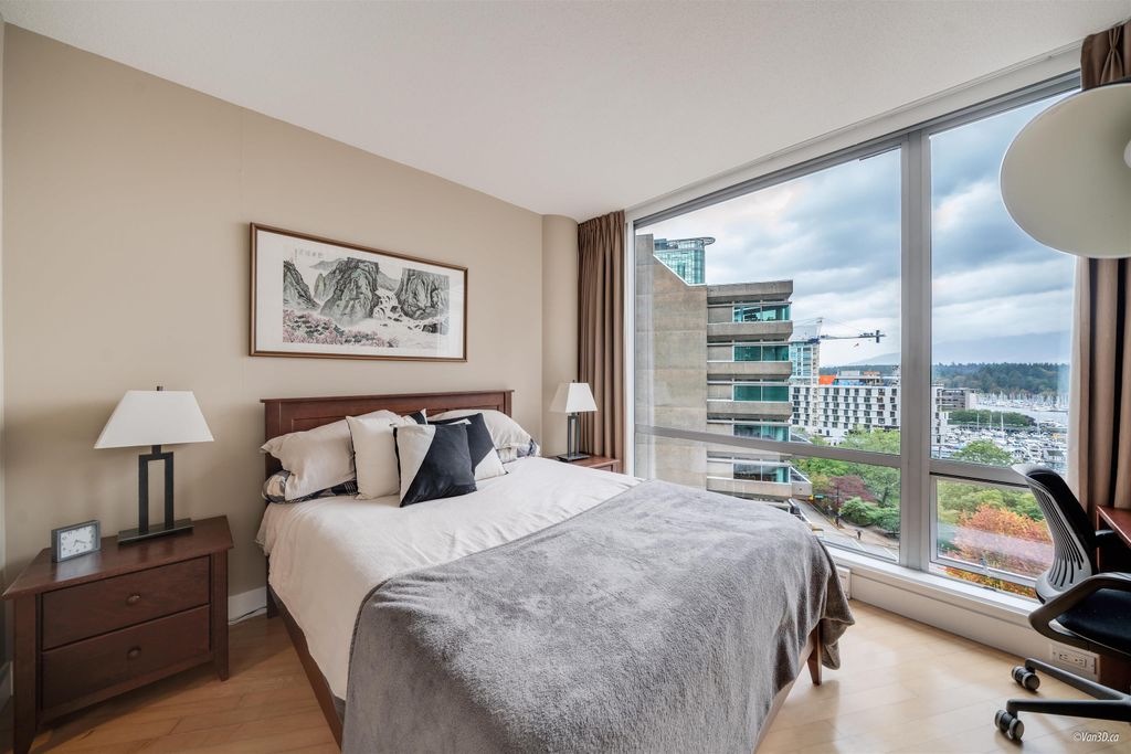 listing image 1106820485379913419