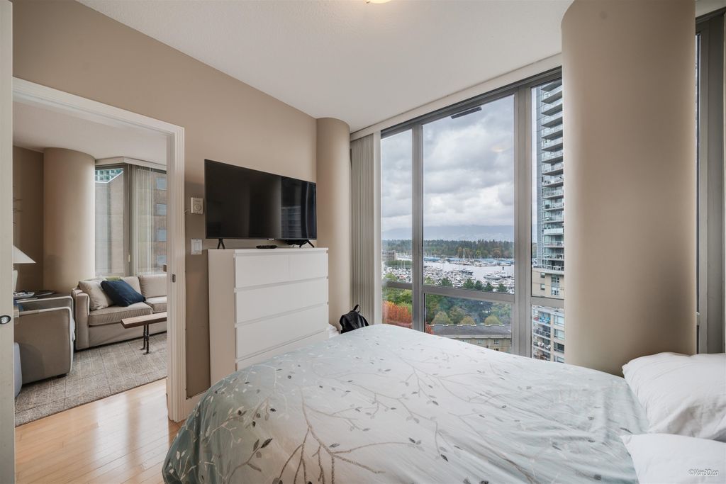 listing image 1107733717356622236