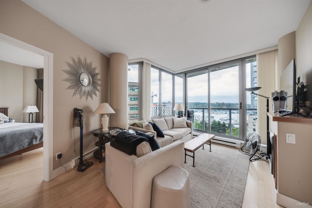 listing image 1104905482307088205